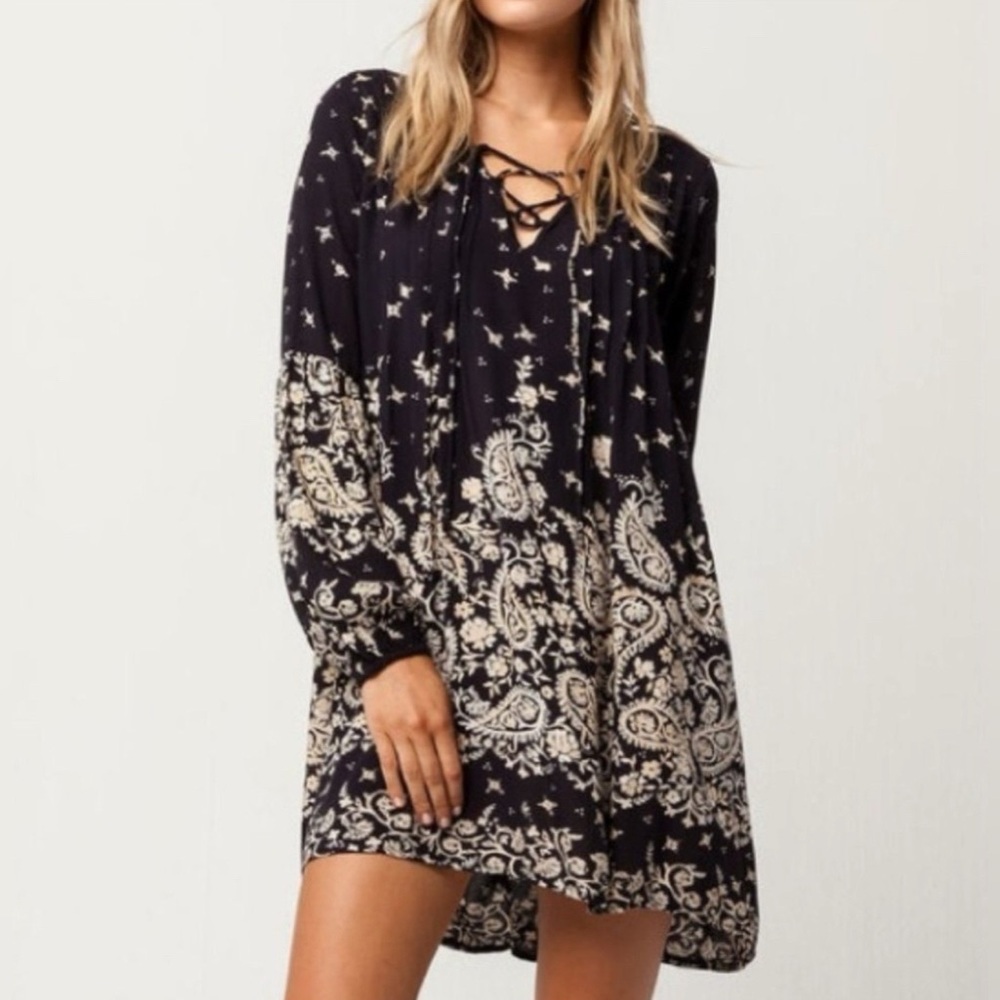 Billabong Boho Long Sleeve Paisley Dress in Navy & Cream Size S